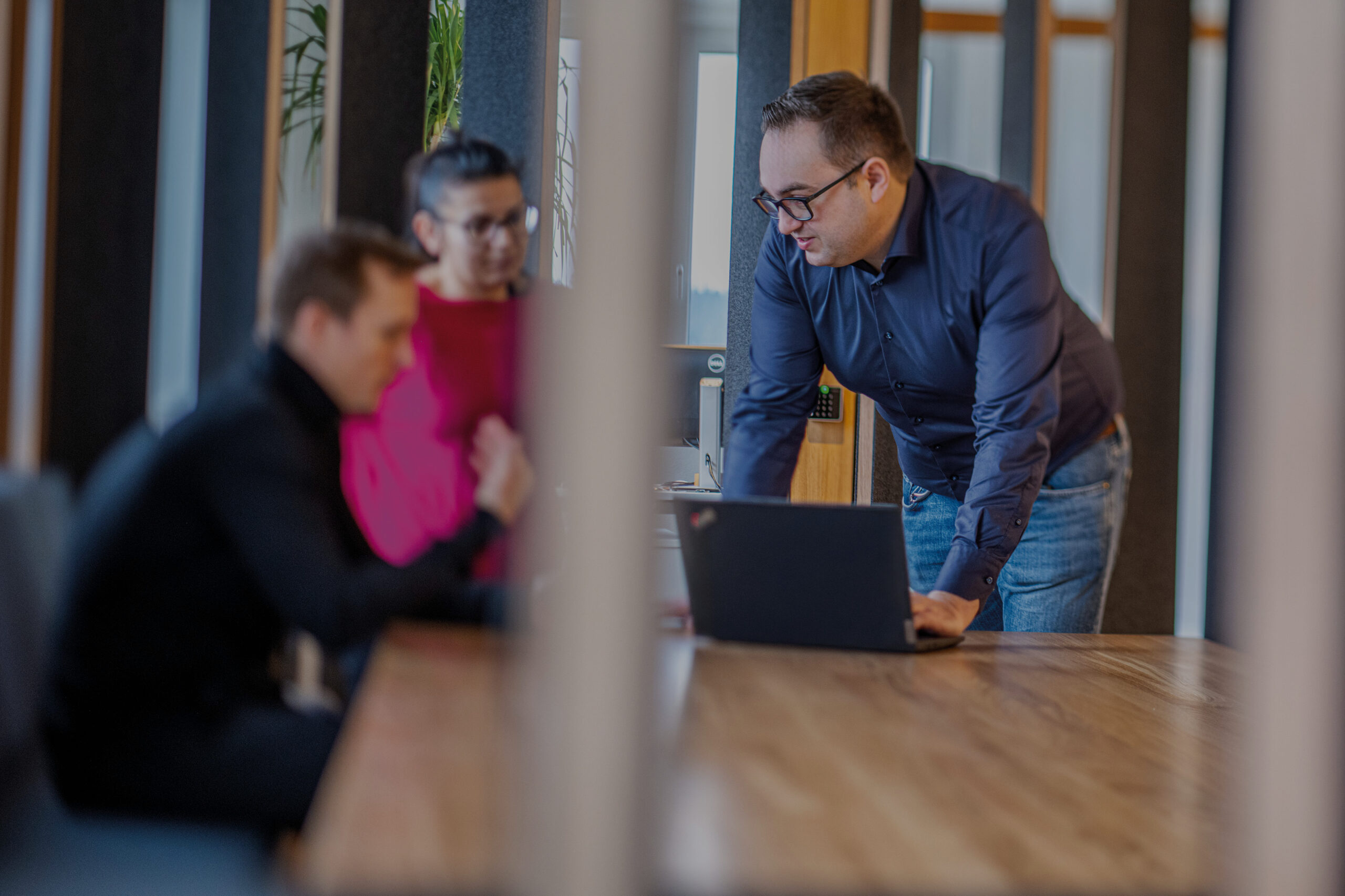 IT Beratung wareconsult Hintergrund